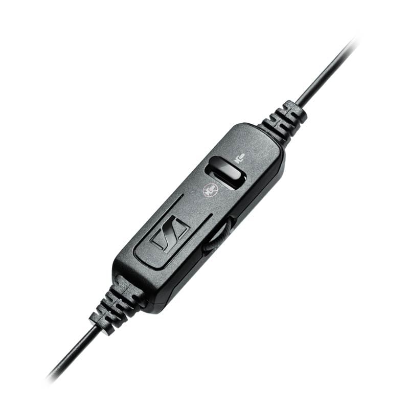 Adjust volume, mute, even answer and end calls with the in-line controls